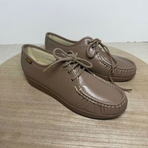SAS Soft Step Womens 7W Lace Up Comfort Shoes NWOT MSRP $160